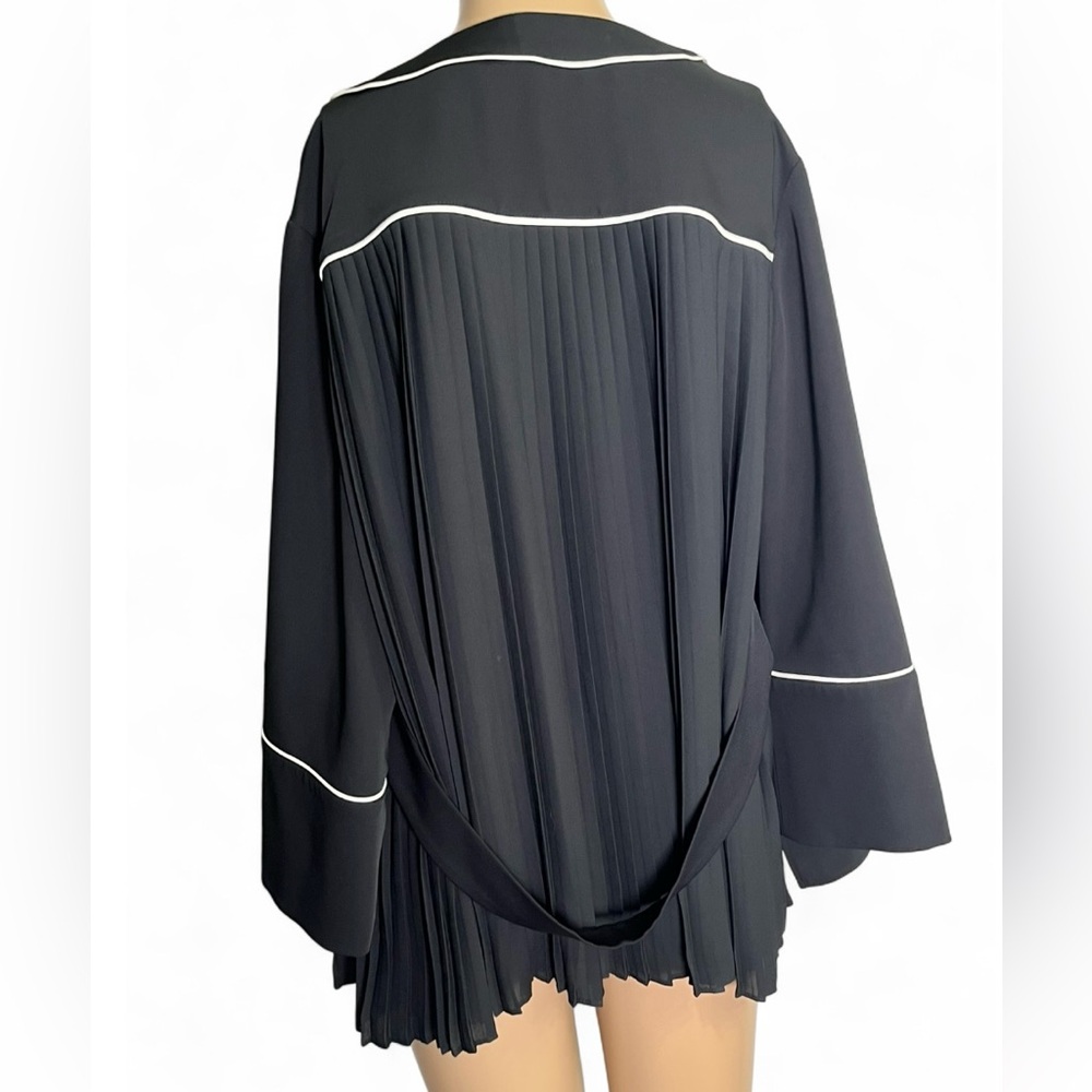 Alfani Open Front Cardigan Petite
Small Black 3/4 Sleeve 100% Polyester - Picture 11 of 17